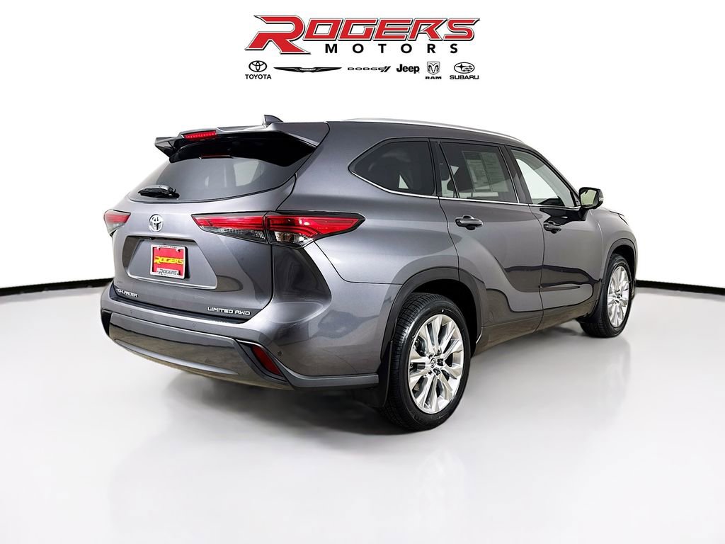 Used 2023 Toyota Highlander Limited AWD/4WD image 13