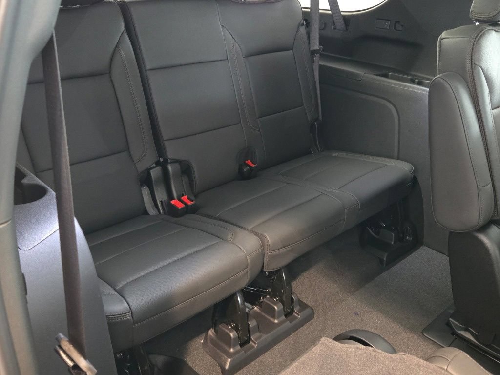 New 2026 Chevrolet Suburban High Country AWD/4WD image 12