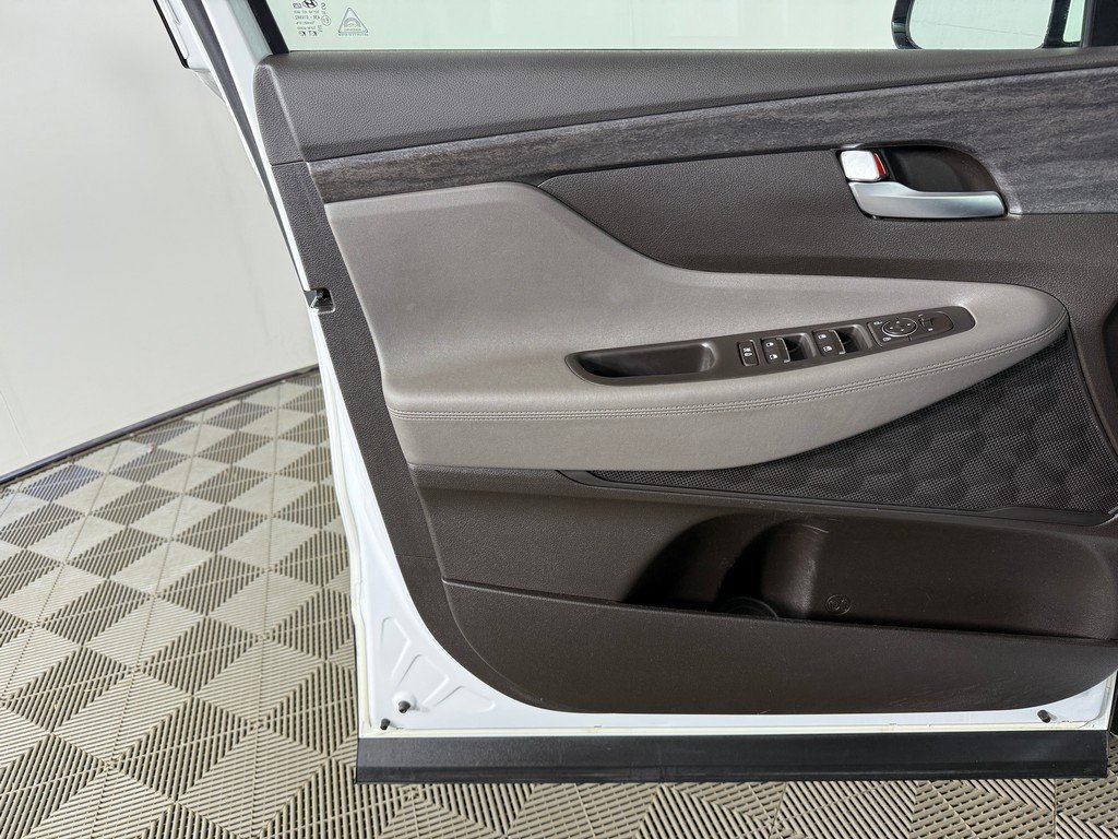 Used 2019 Hyundai Santa Fe Limited w/ Cargo Package image 22