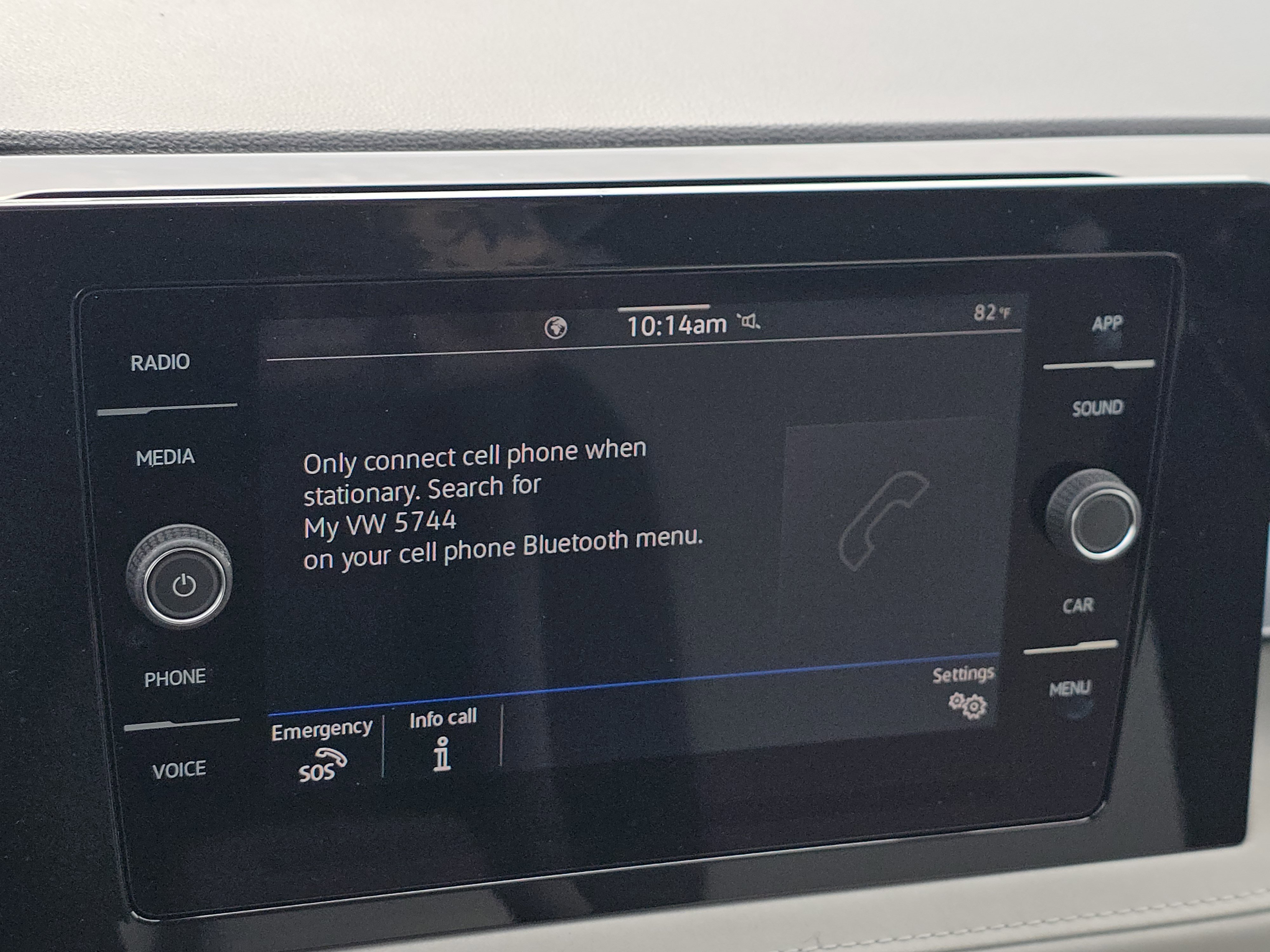 New 2026 Volkswagen Taos SE image 12