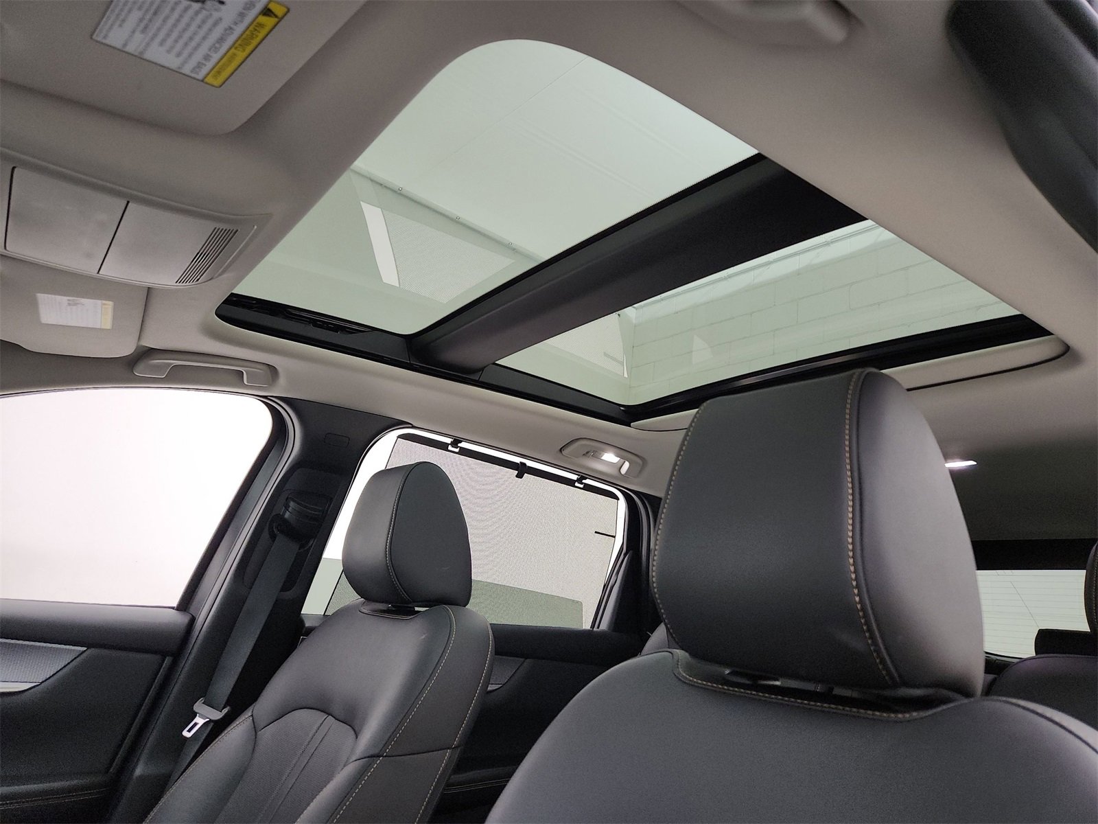 Certified 2025 MAZDA CX-90 Plug-In Hybrid w/Premium Sport image 26