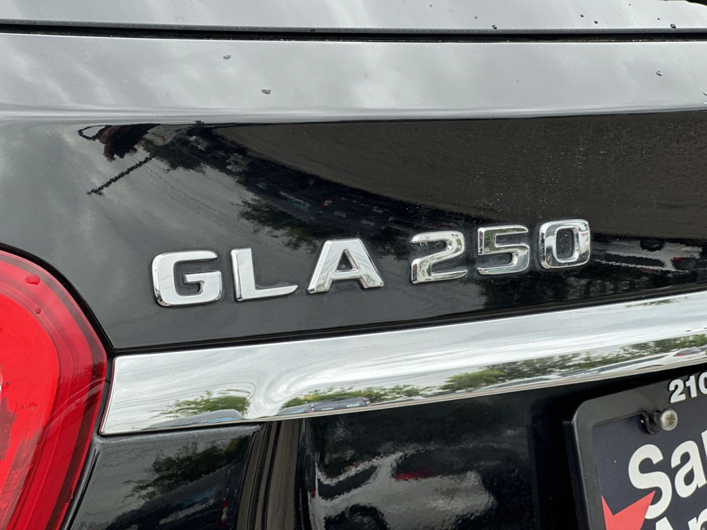 Used 2018 Mercedes-Benz GLA 250 image 45