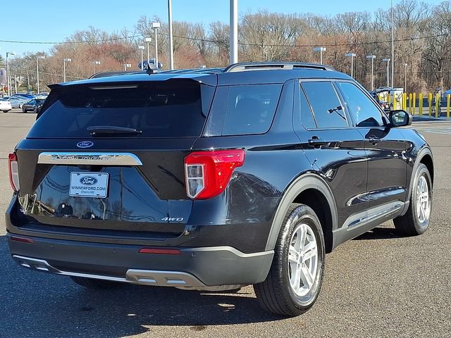 Used 2024 Ford Explorer XLT w/ Equipment Group 202A AWD/4WD image 6