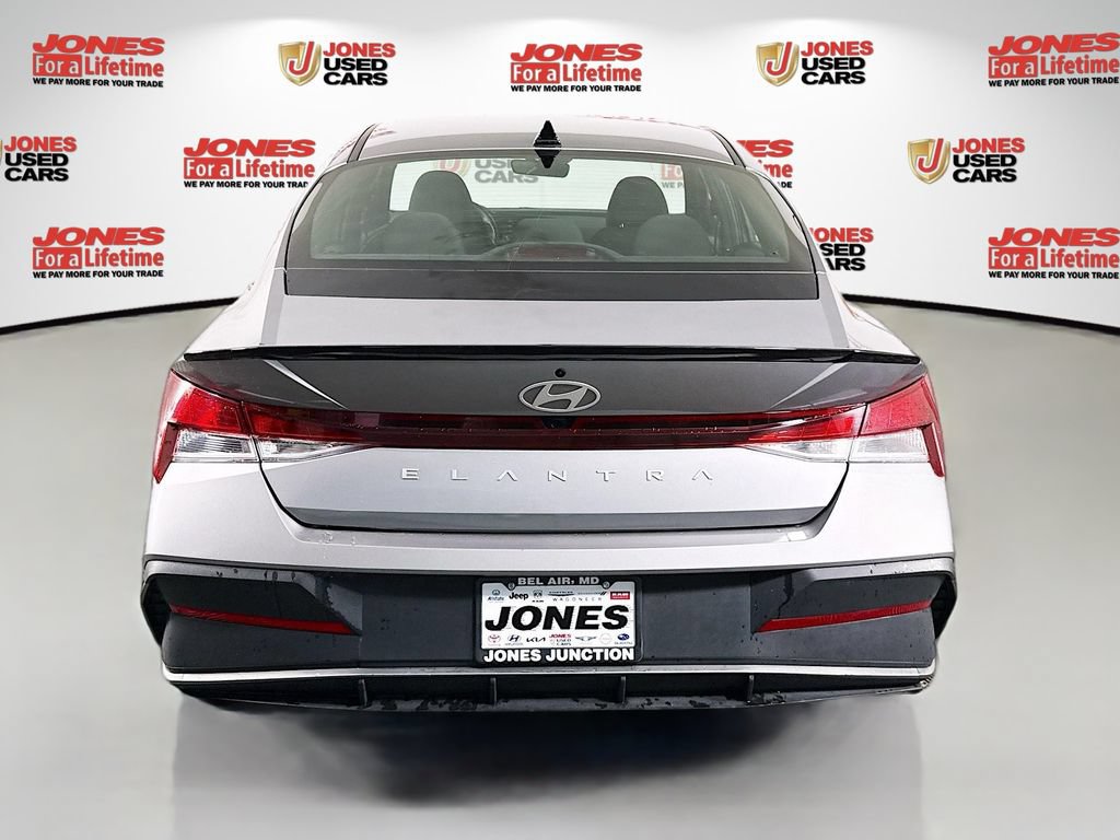 Certified 2025 Hyundai Elantra Sport FWD image 14