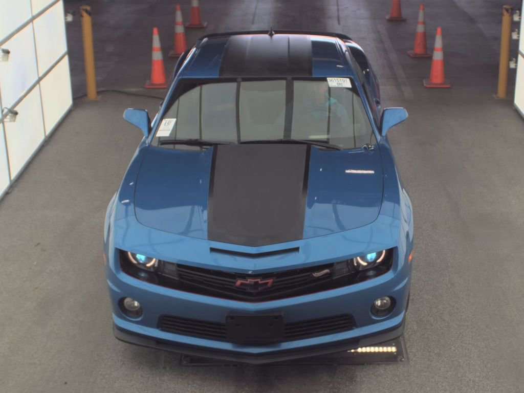 Used 2013 Chevrolet Camaro SS w/ Hot Wheels Special Edition RWD image 2