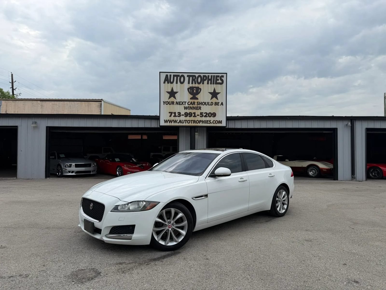 Used 2017 Jaguar XF Premium