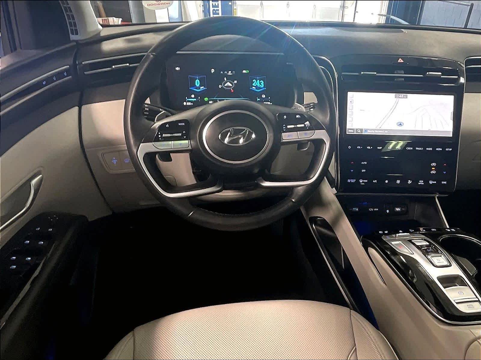 Used 2023 Hyundai Tucson Limited AWD/4WD image 18