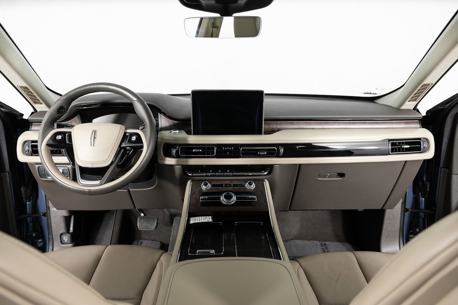 Used 2021 Lincoln Aviator Reserve w/ Class IV Trailer Tow Package image 31