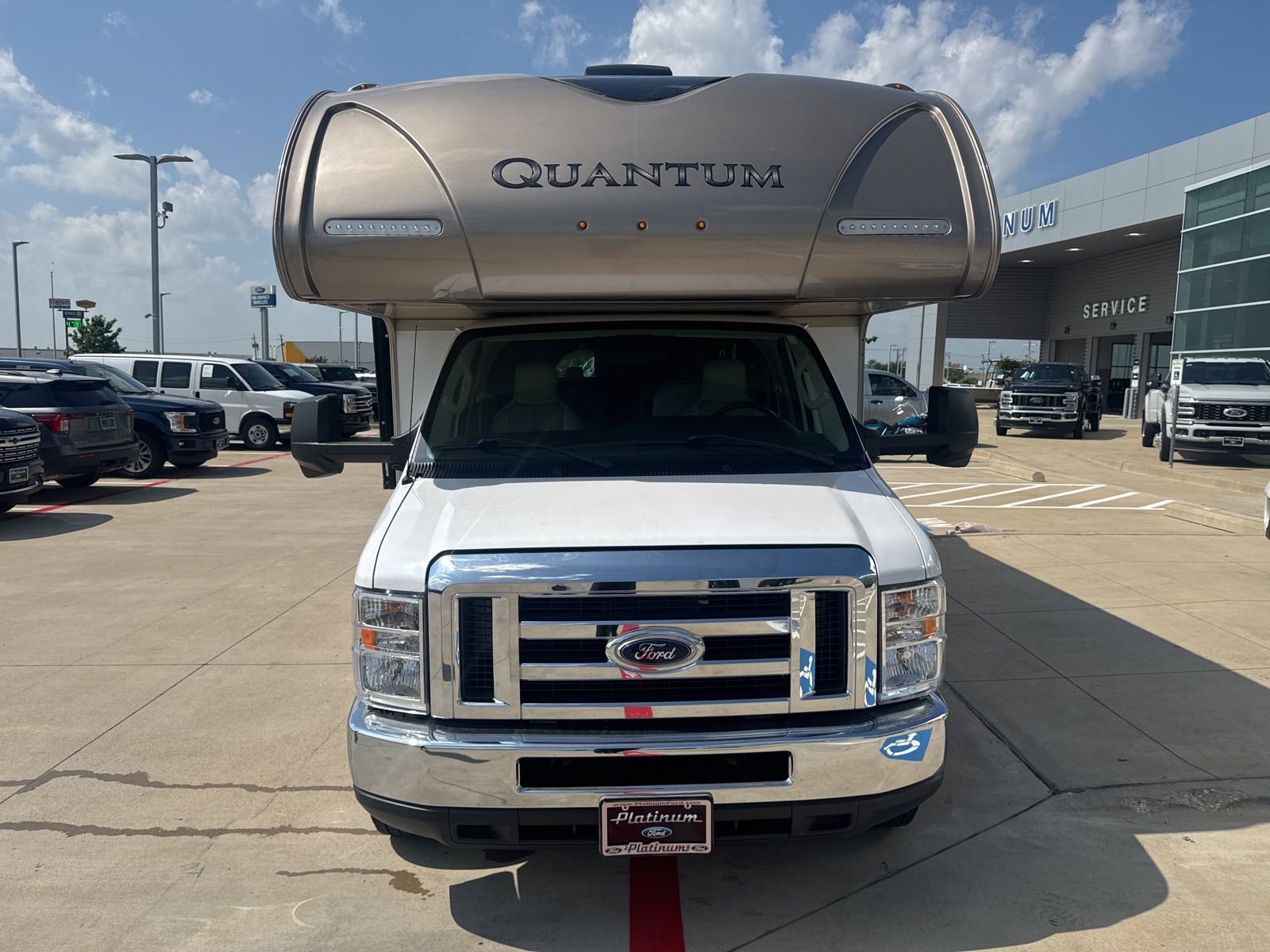 Used 2018 Ford E-450 and Econoline 450 Super Duty w/ Motorhome Prep Package RWD image 2