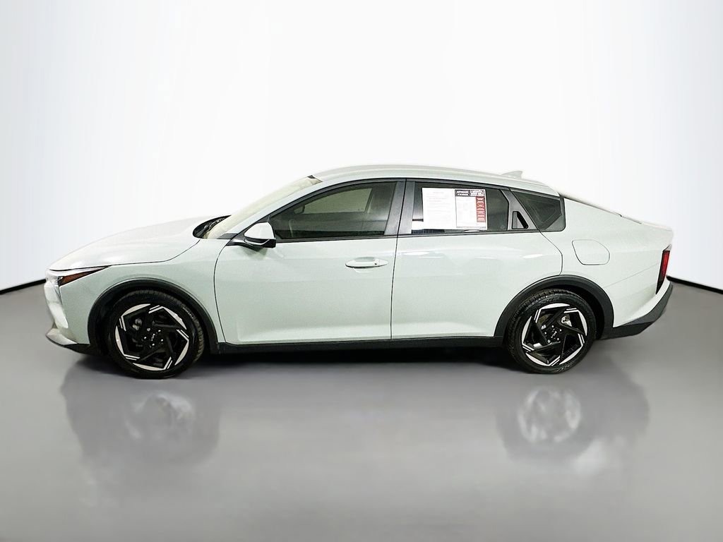 Used 2025 Kia K4 EX image 5