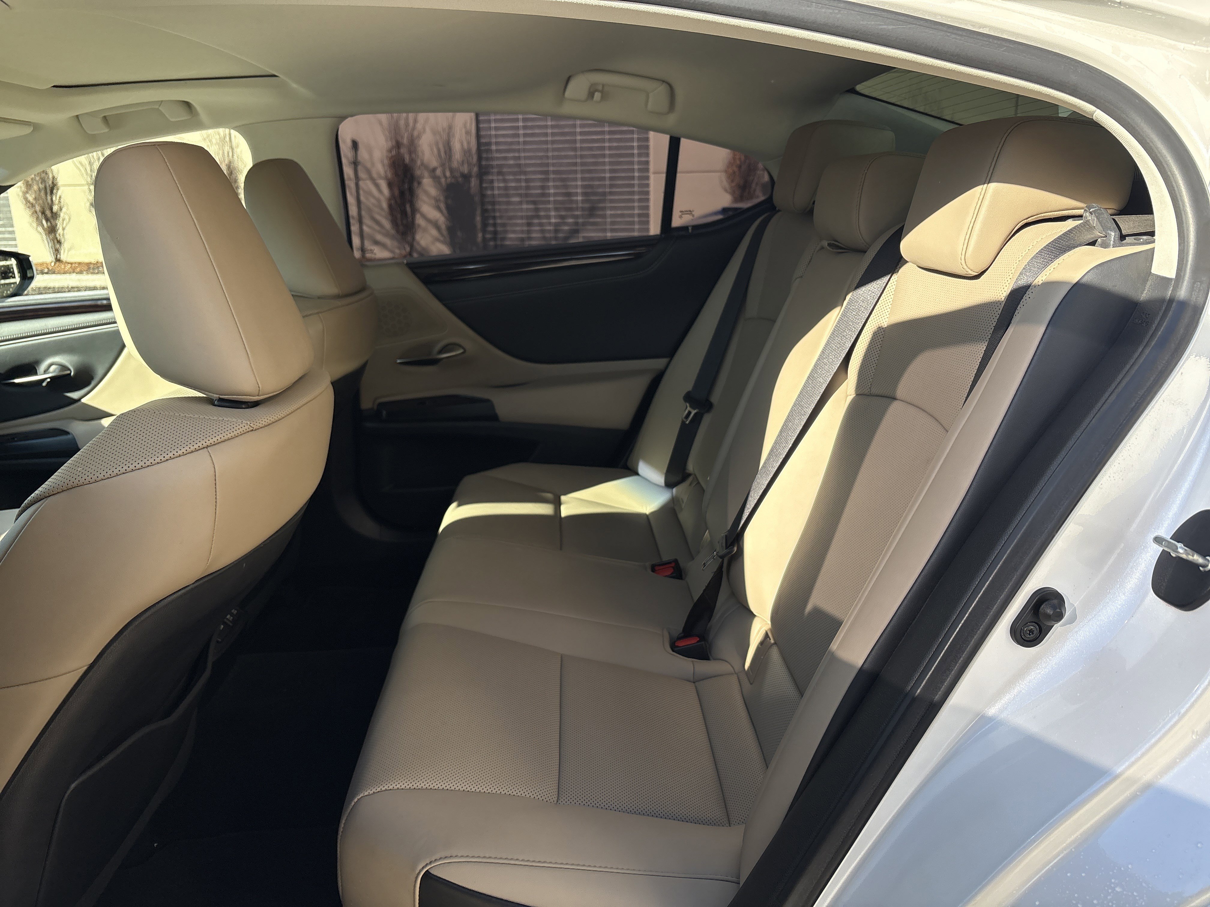 Used 2021 Lexus ES 250 w/ Premium Package image 31