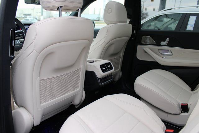 New 2026 Mercedes-Benz GLS 450 4MATIC image 35