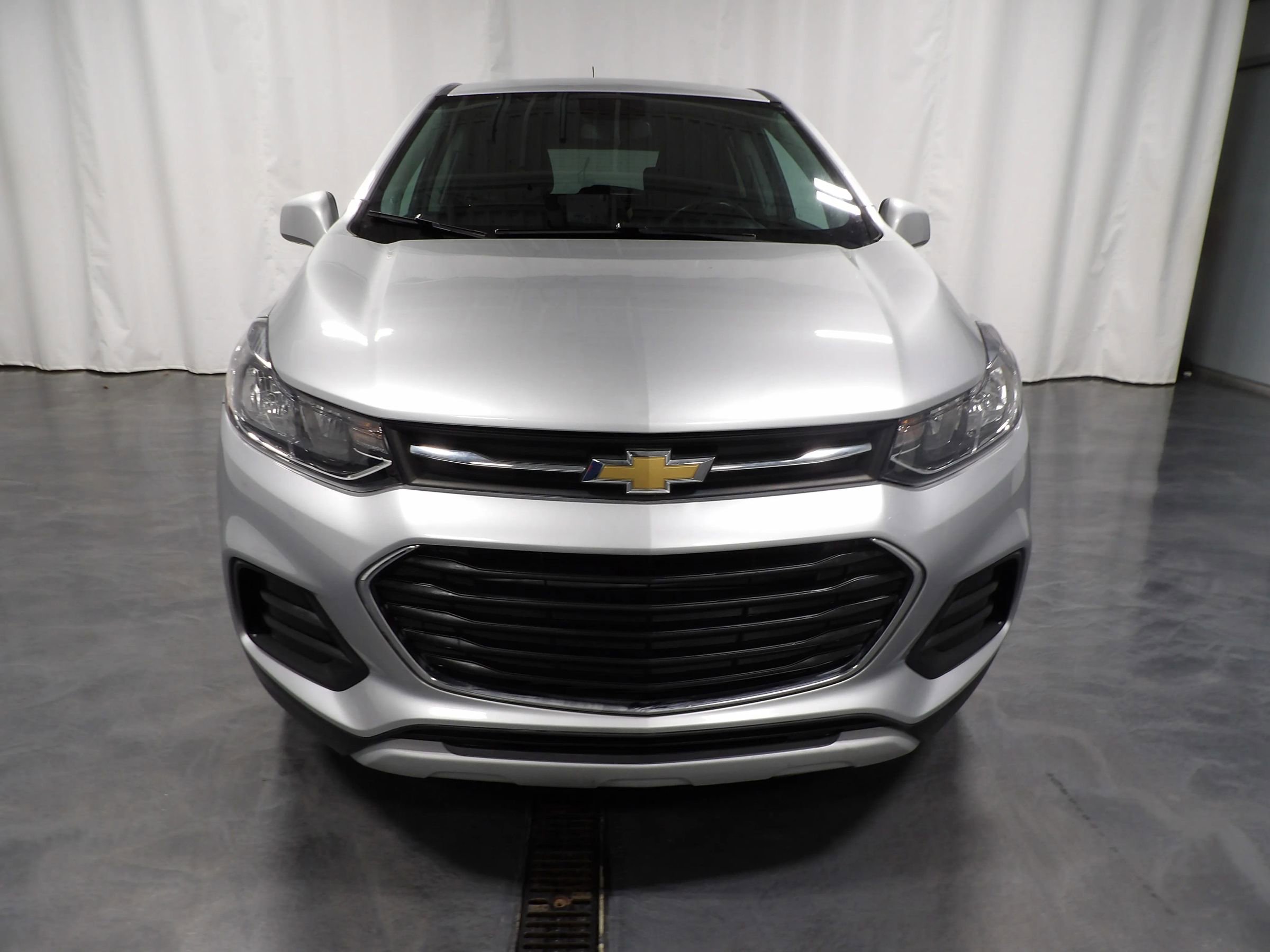 Used 2020 Chevrolet Trax LS w/ Tint and Cruise Package image 2