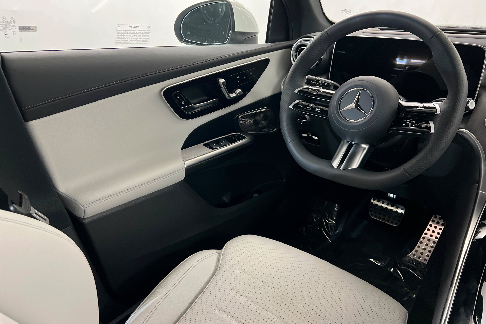 New 2026 Mercedes-Benz GLC 300 4MATIC image 11