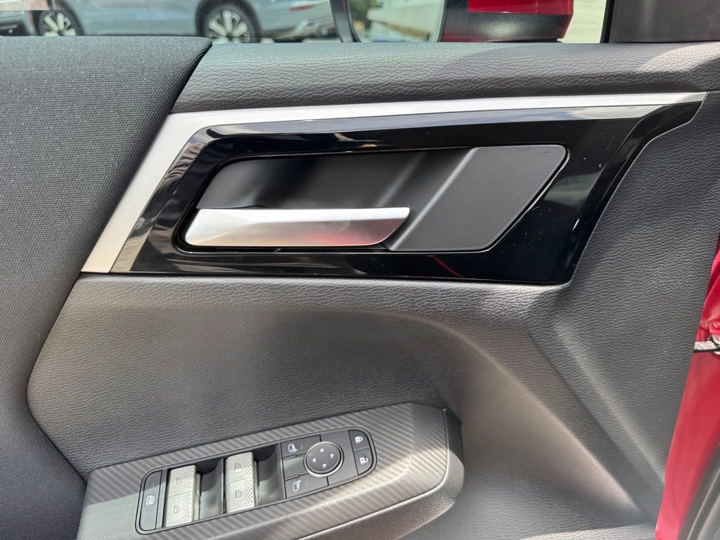 New 2025 Mitsubishi Outlander ES image 32