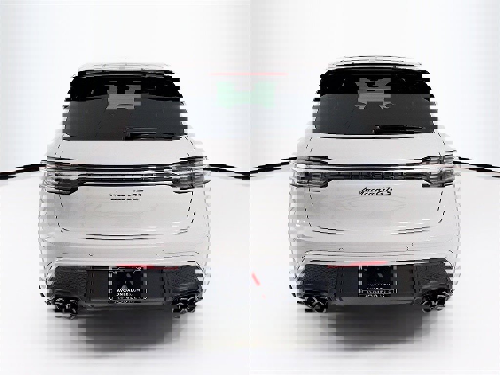 New 2026 Porsche Macan GTS image 10