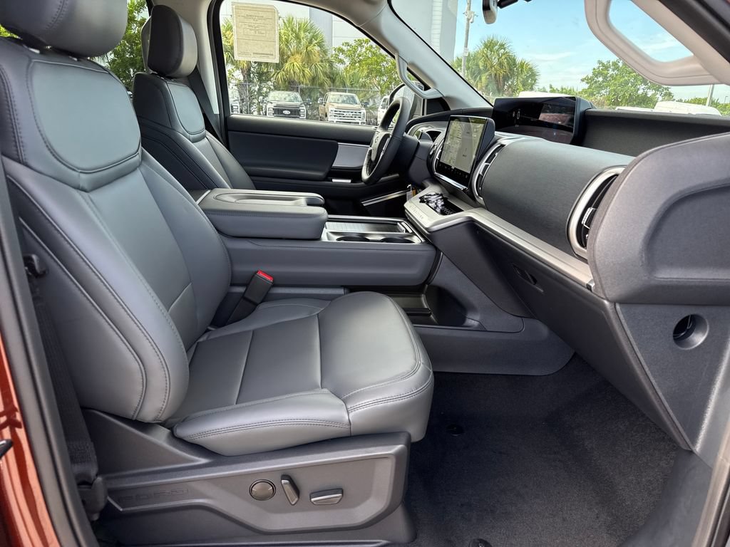 New 2027 Ford Expedition Active RWD image 22
