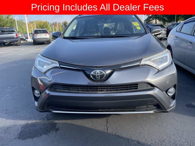 Used 2018 Toyota RAV4 Limited AWD/4WD image 14