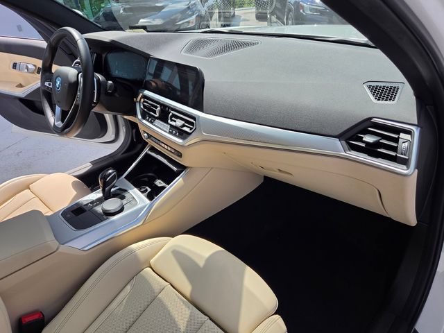 Used 2022 BMW 330e w/ Driving Assistance Package RWD image 22