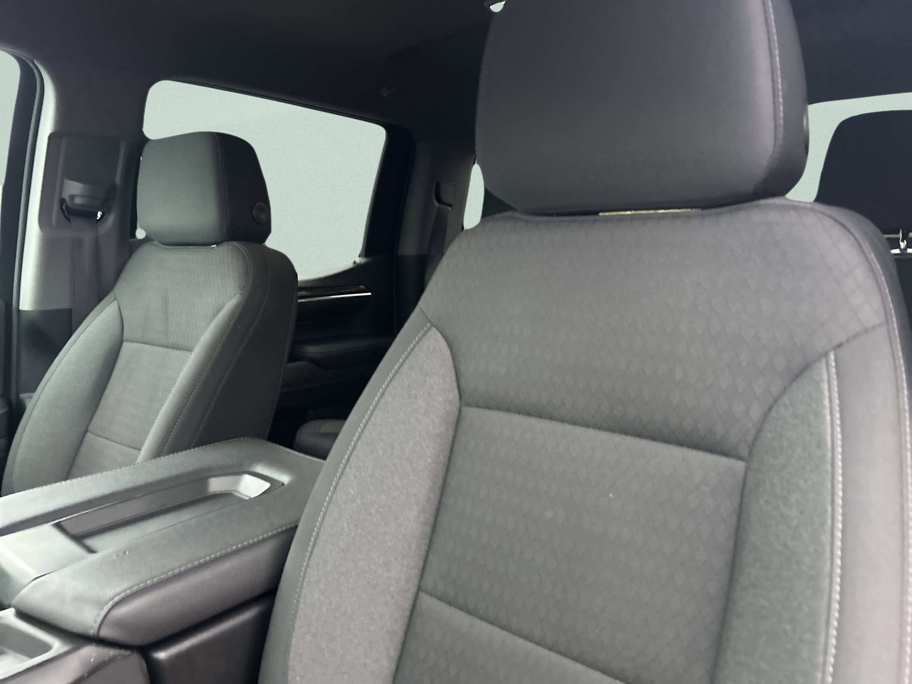 Used 2022 Chevrolet Silverado 1500 LT image 12