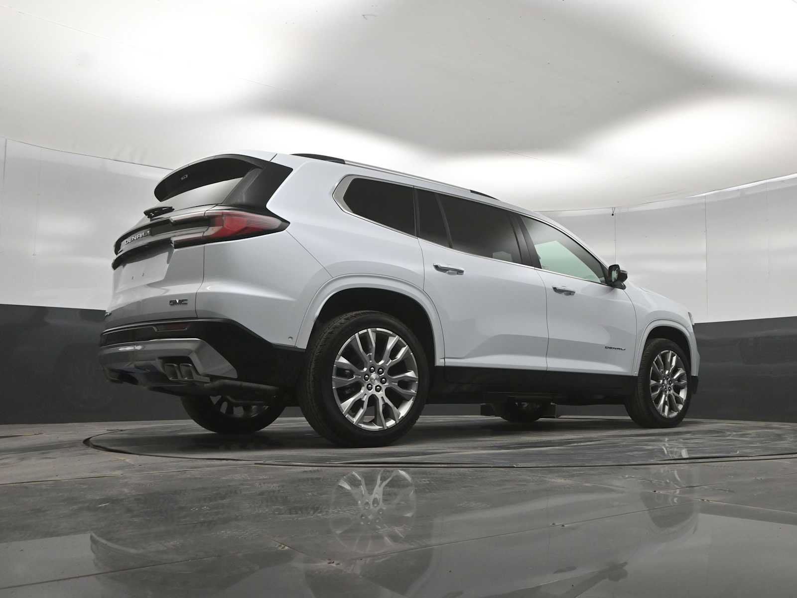 New 2026 GMC Acadia Denali w/ Super Cruise Package AWD/4WD image 38