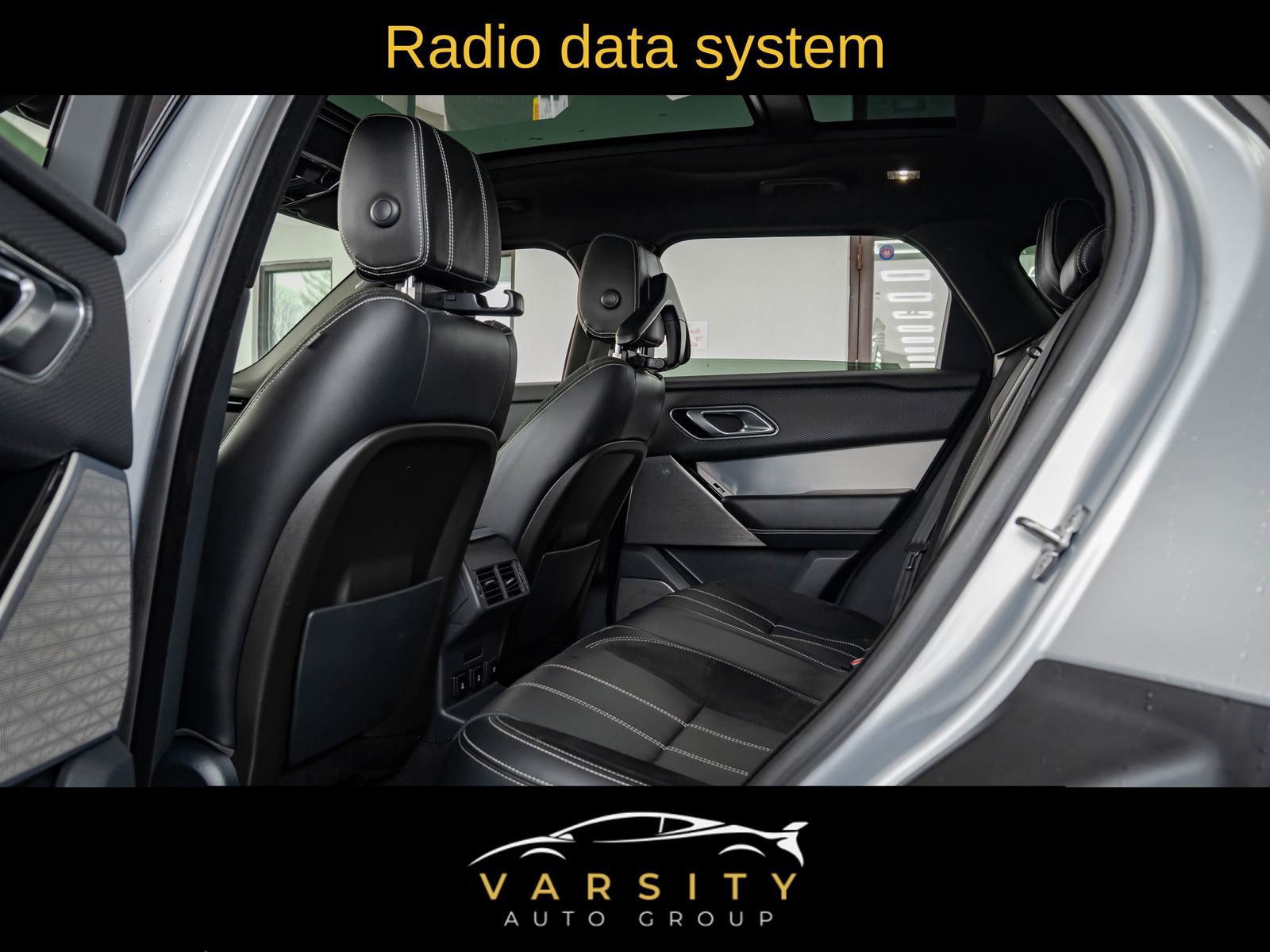 Used 2019 Land Rover Range Rover Velar R-Dynamic SE image 11