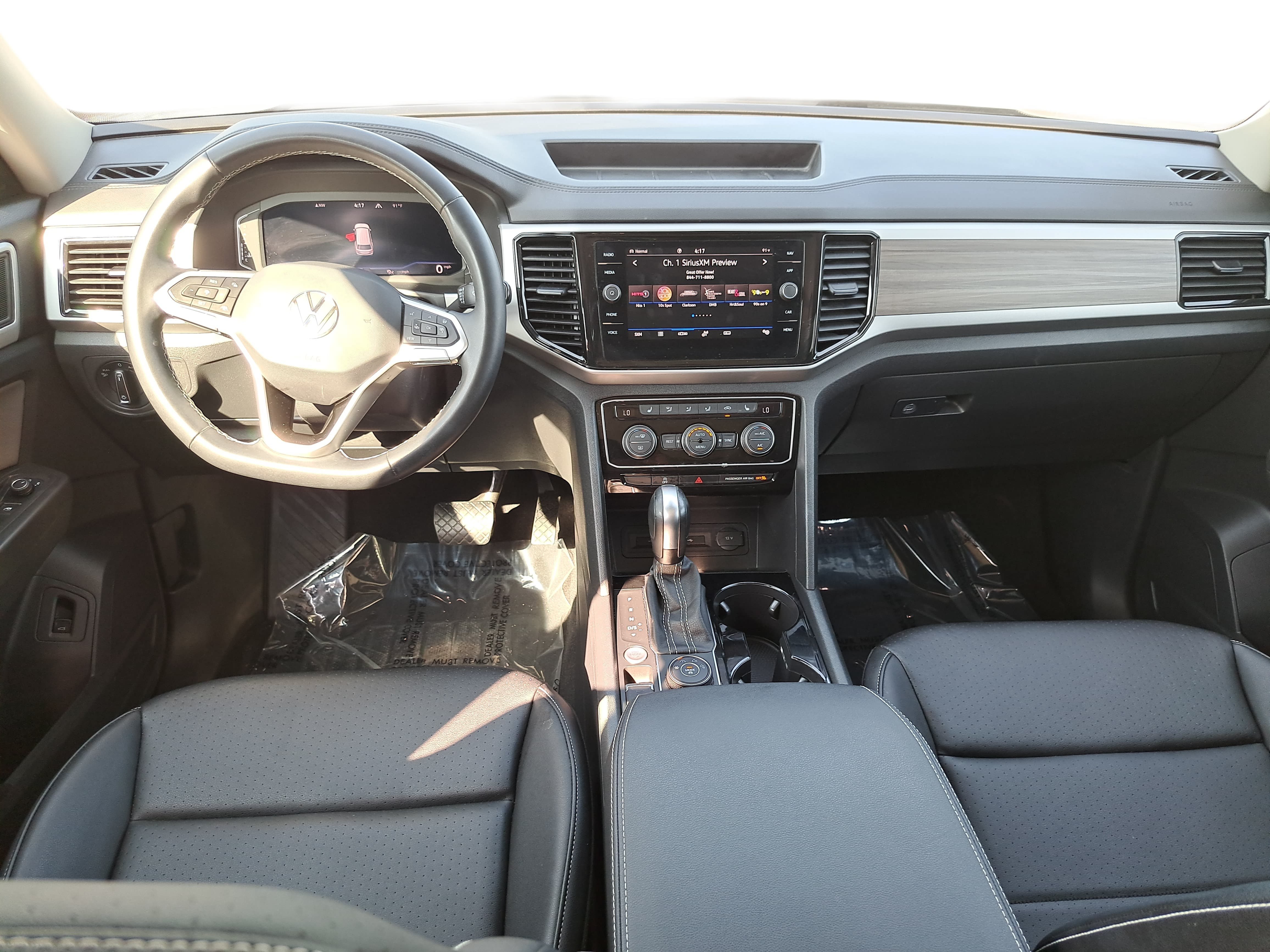 Used 2023 Volkswagen Atlas SEL AWD/4WD image 9