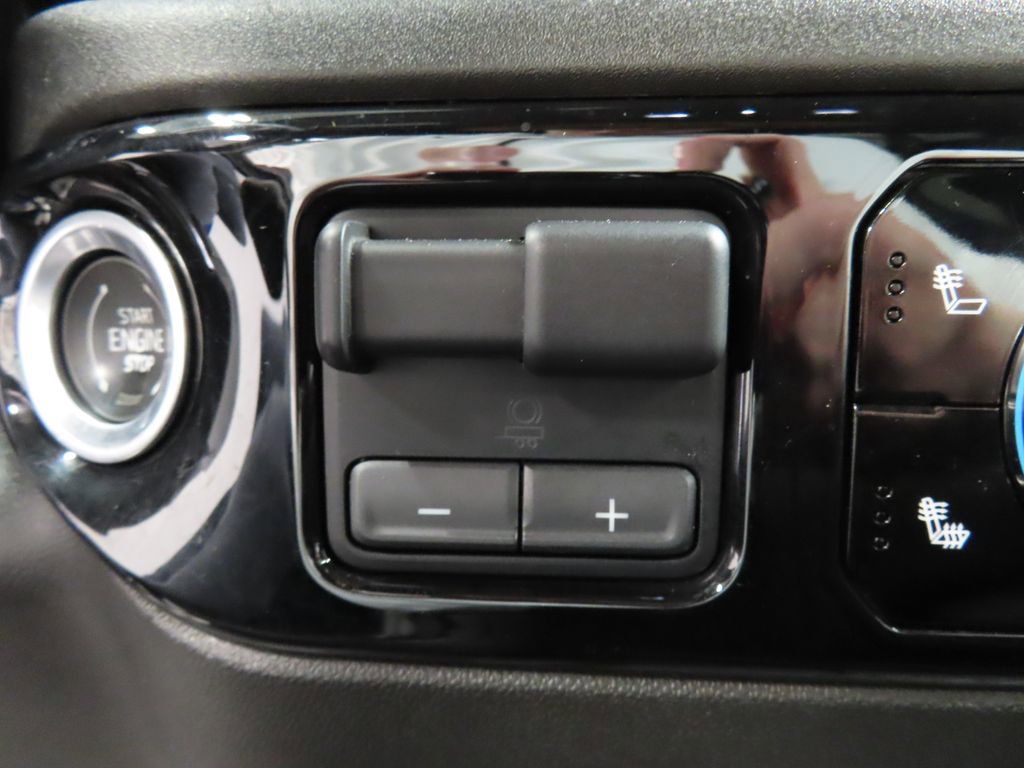 Used 2023 GMC Sierra 1500 SLE w/ Preferred Package image 40