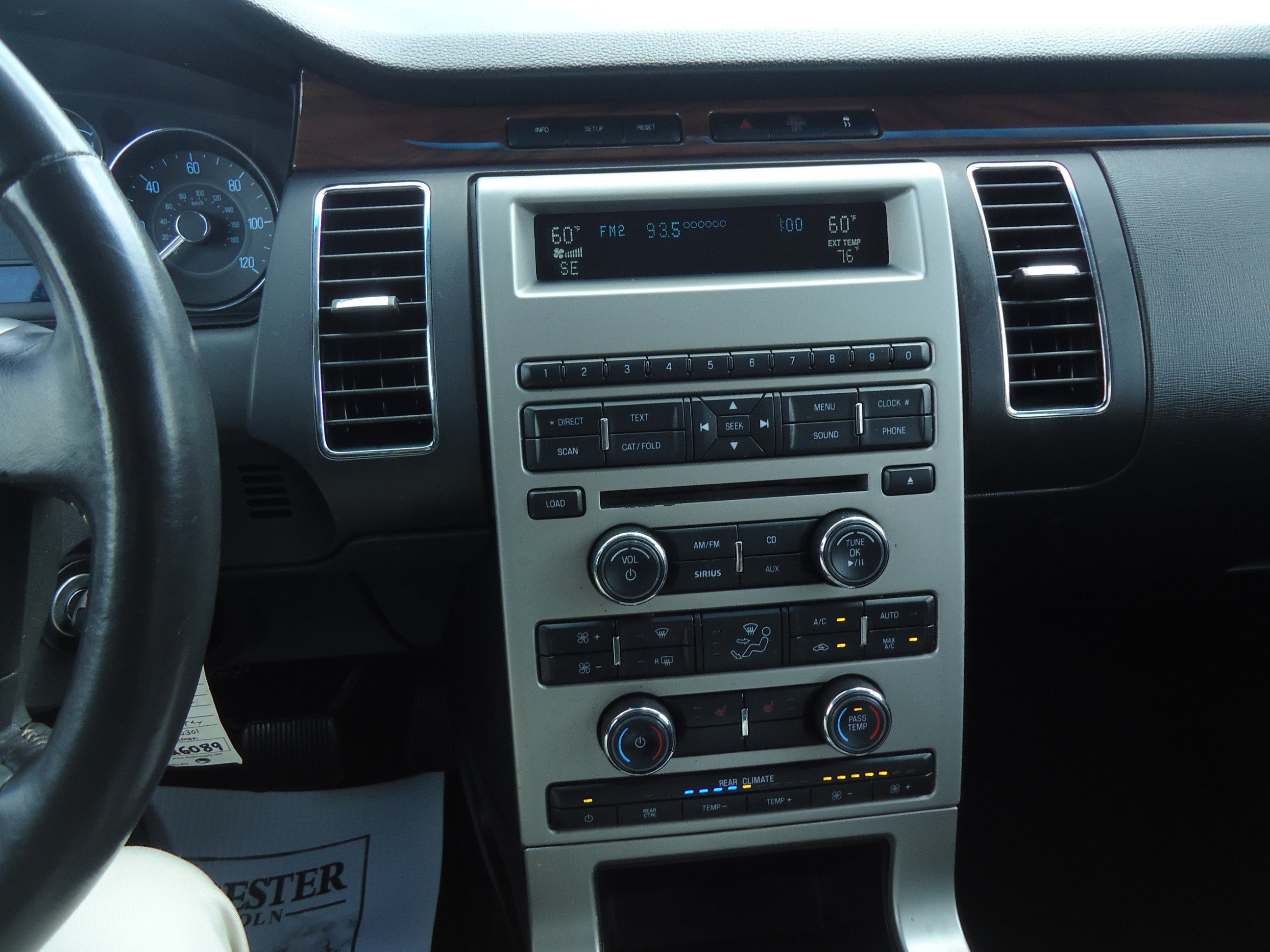 Used 2010 Ford Flex SEL FWD image 14