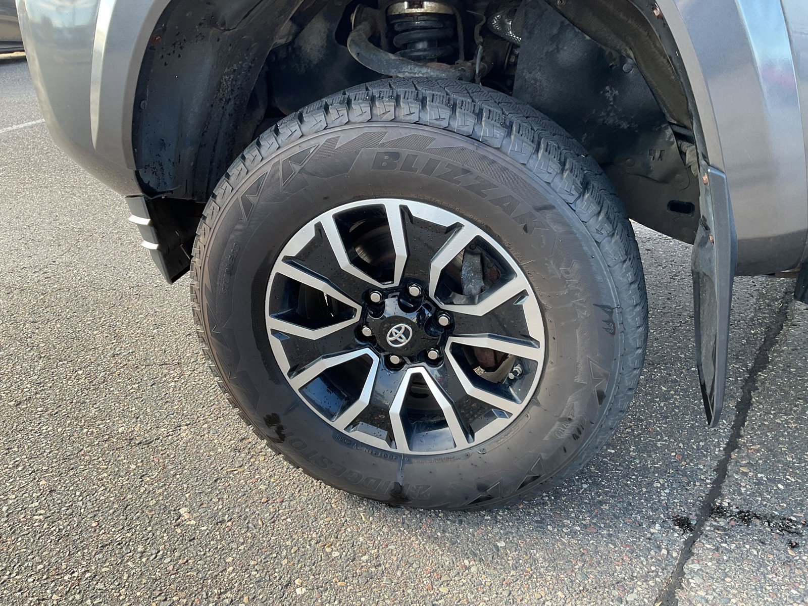 Used 2020 Toyota Tacoma TRD Sport image 9