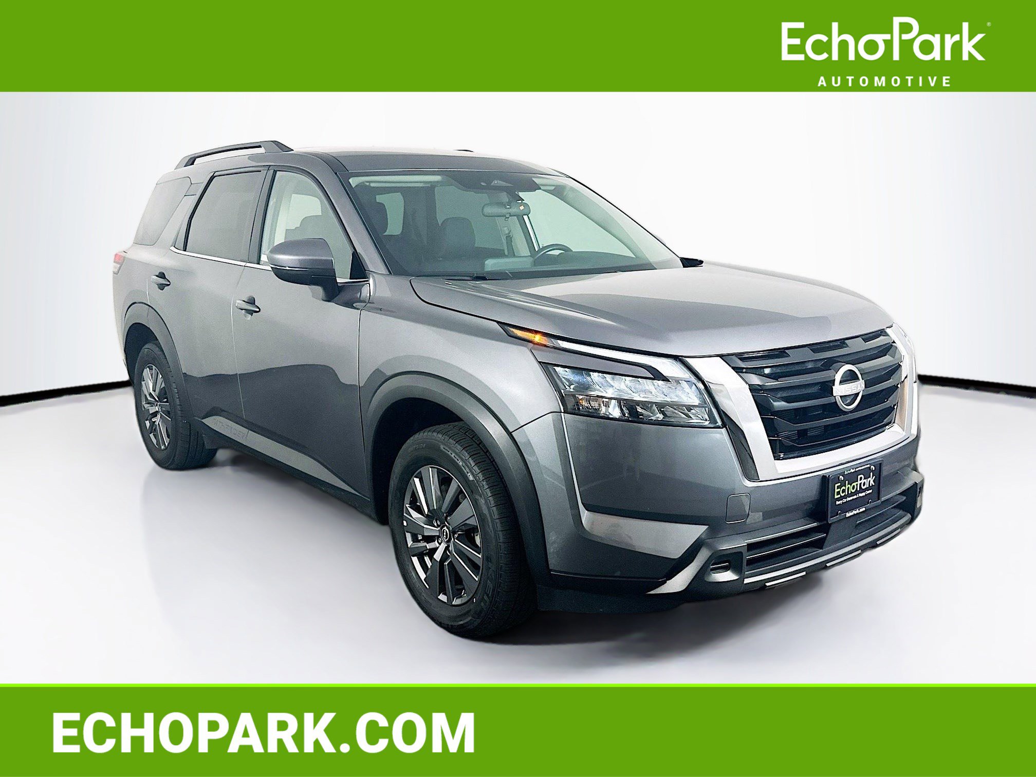 Used 2025 Nissan Pathfinder SV FWD video 1