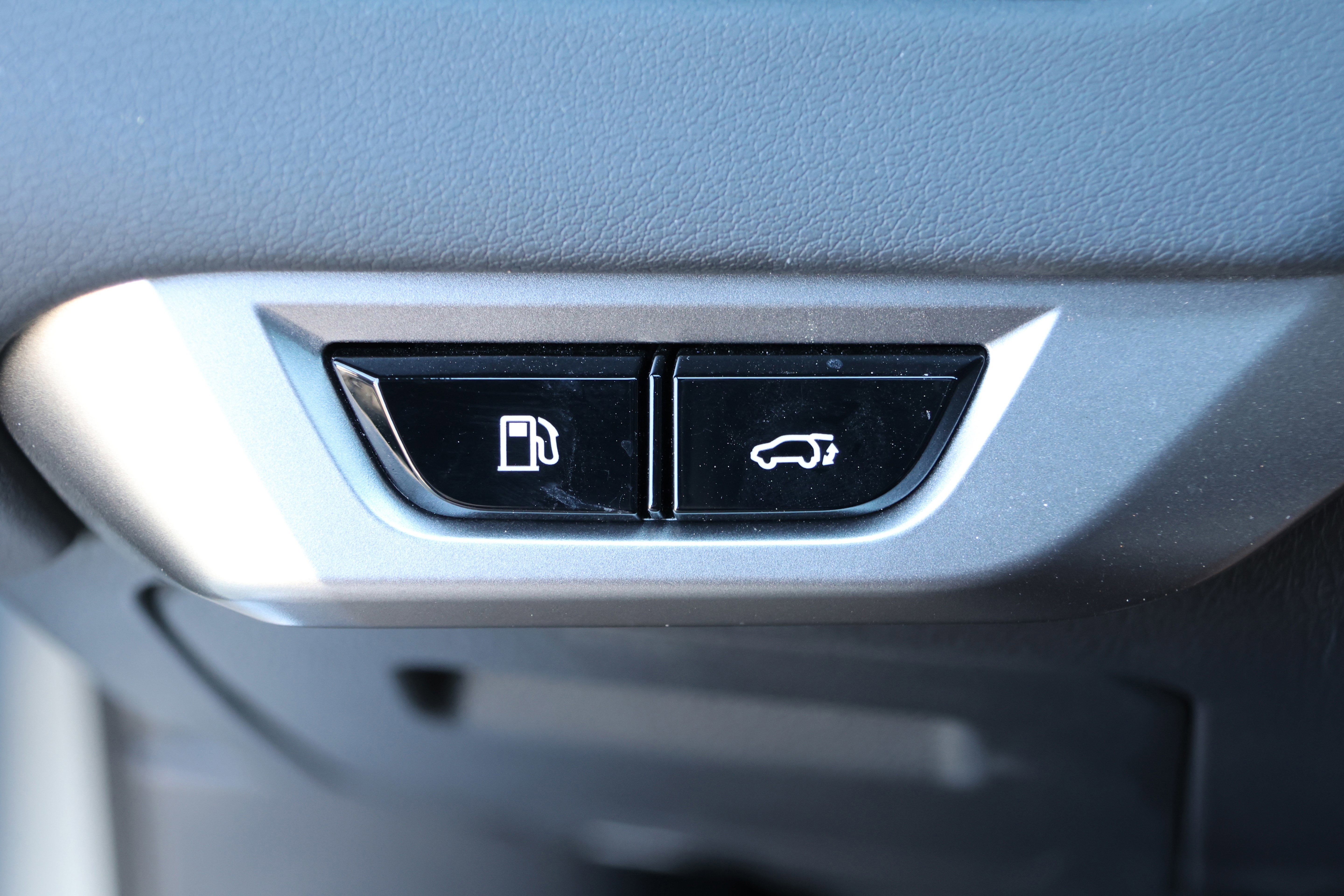 Used 2025 Lexus RX 350 Premium w/ Accessory Package (Z1) image 15