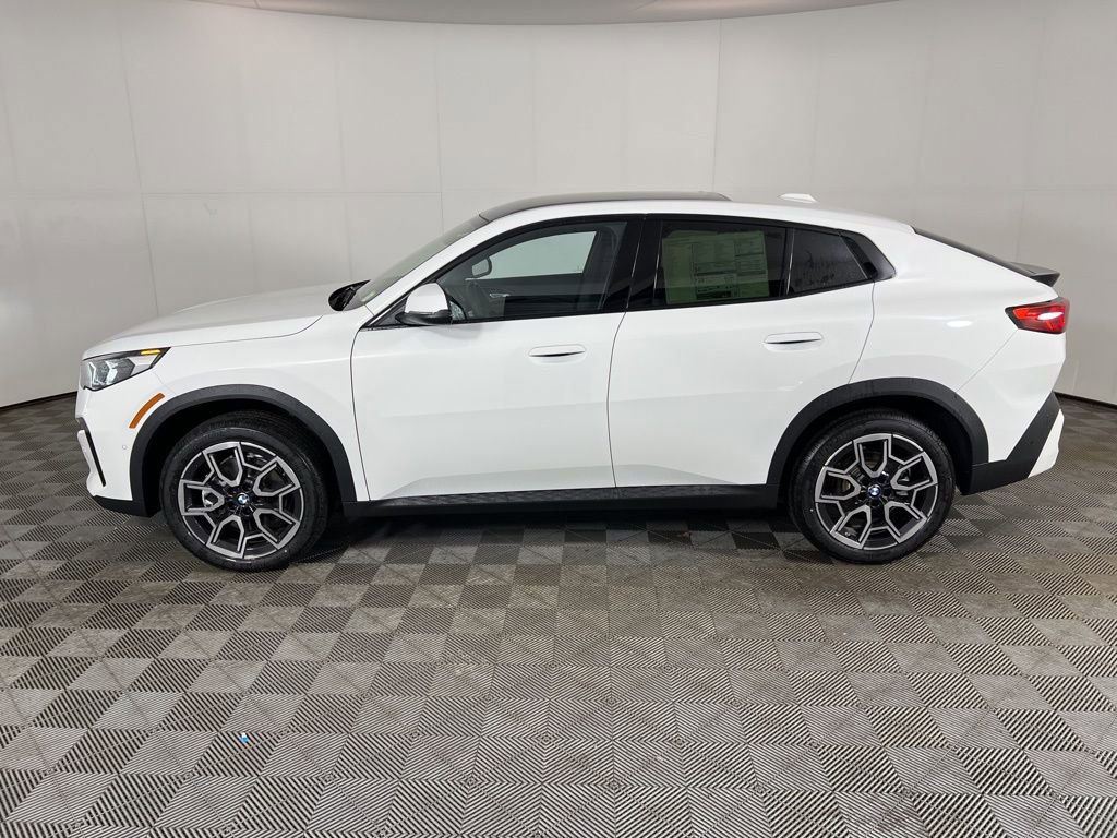 New 2026 BMW X2 xDrive28i w/ Convenience Package image 4
