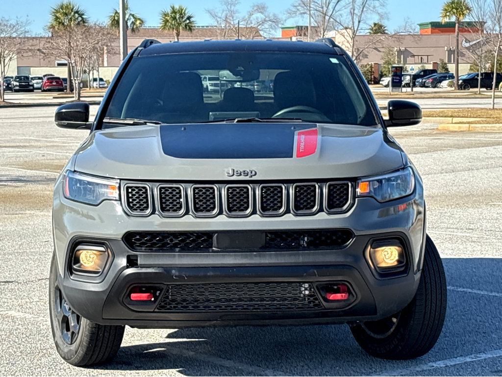Used 2023 Jeep Compass Trailhawk video 2