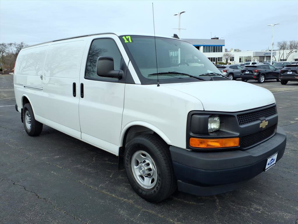 Used 2017 Chevrolet Express 3500 Extended RWD video 1