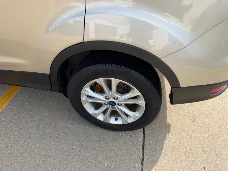 Used 2018 Ford Escape SEL FWD image 6