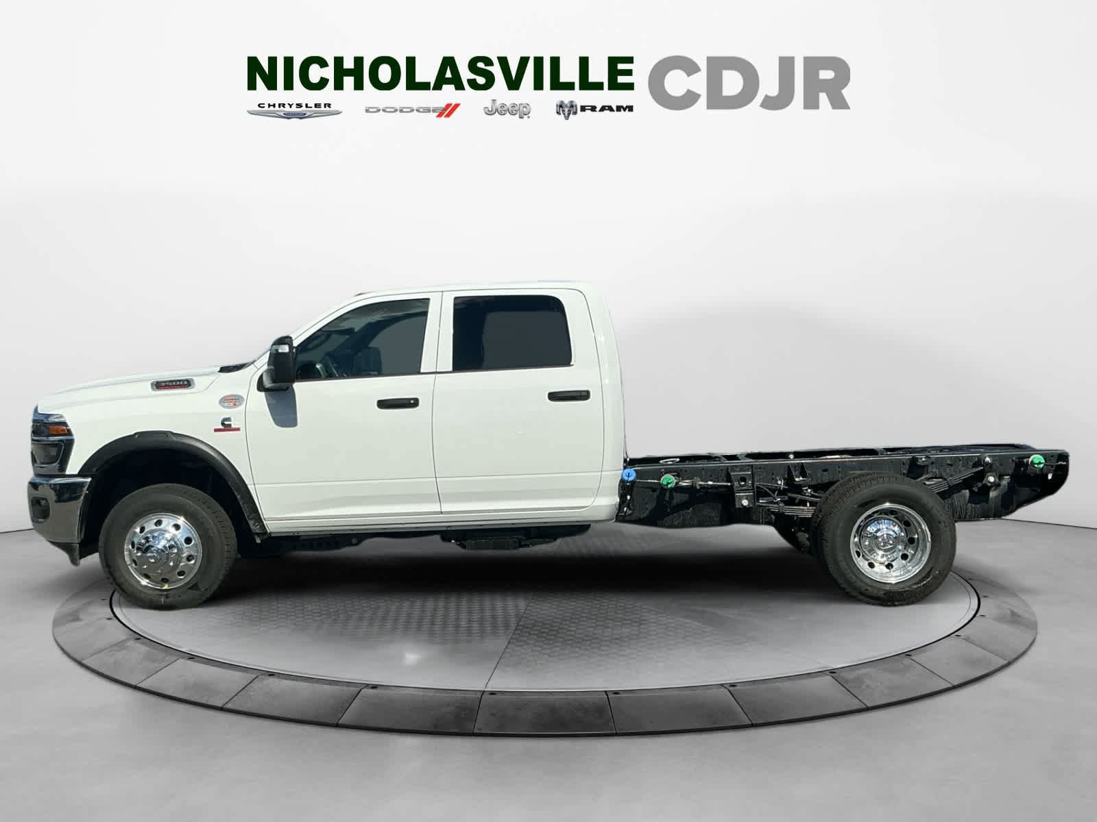 New 2026 RAM 3500 Tradesman AWD/4WD image 3