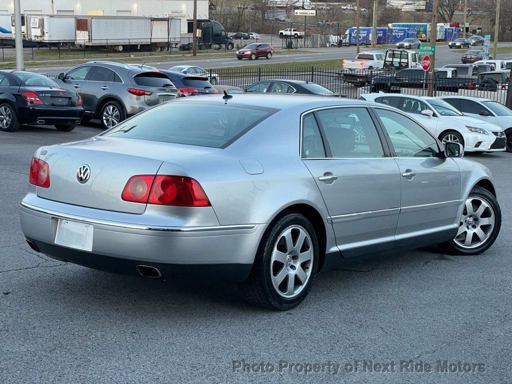 Used 2004 Volkswagen Phaeton V8 AWD/4WD image 17