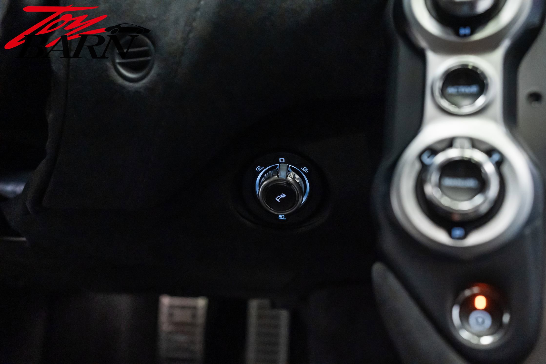 Used 2018 McLaren 720S Performance image 40