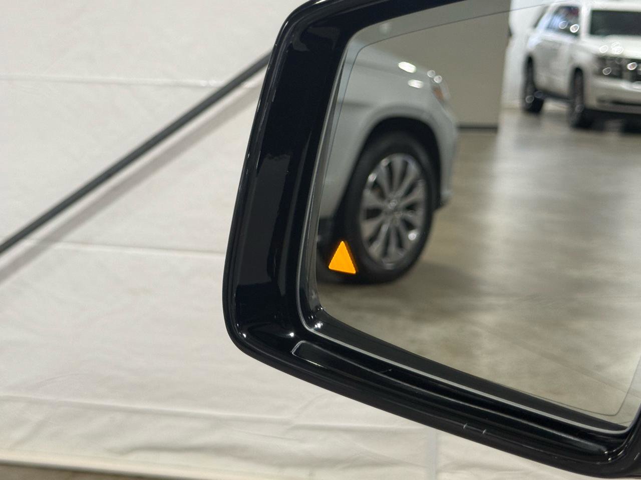 Used 2018 Mercedes-Benz GLE 43 AMG 4MATIC w/ Parking Assist Package image 36