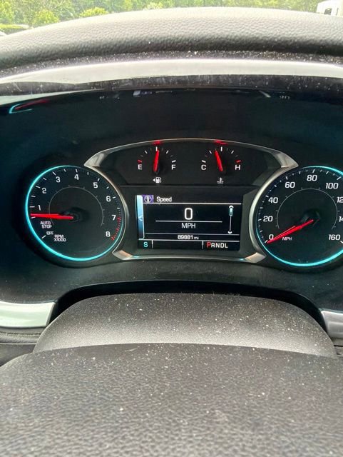 Used 2019 Chevrolet Traverse LT FWD image 3
