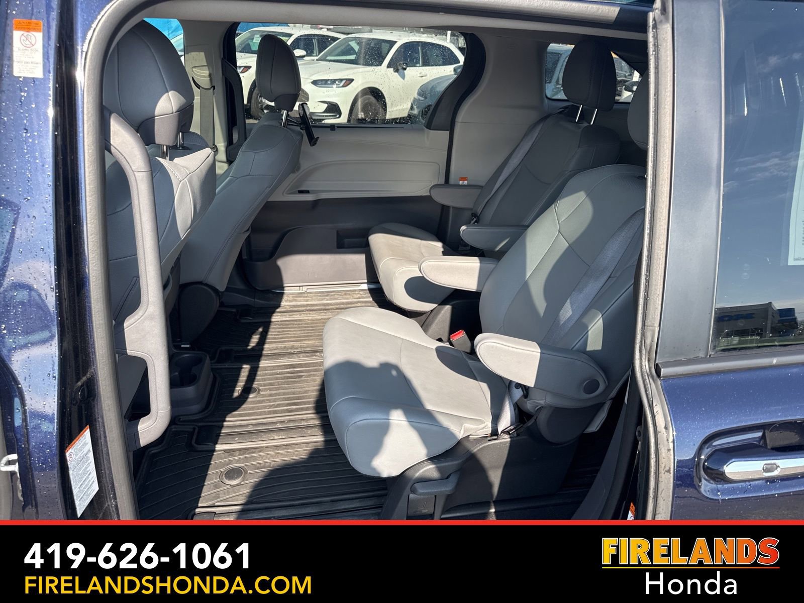 Used 2024 Toyota Sienna XLE image 25