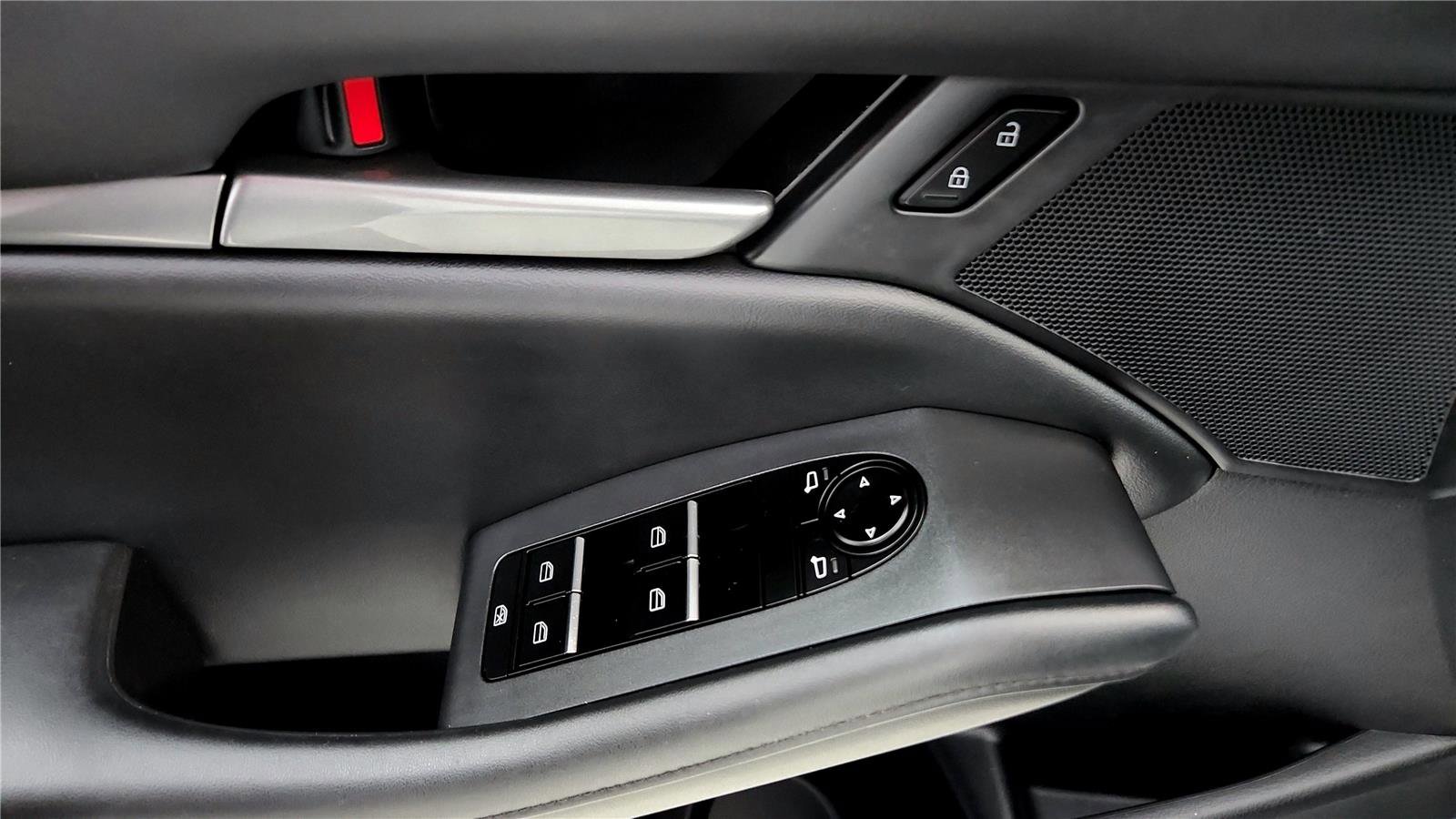 Used 2021 MAZDA MAZDA3 s image 20