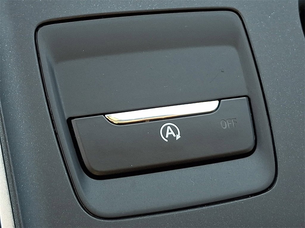 Certified 2022 Ford Edge SE w/ Black Appearance Package image 25