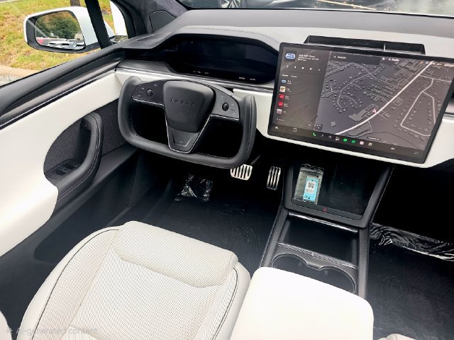 Used 2022 Tesla Model X Plaid AWD/4WD image 28