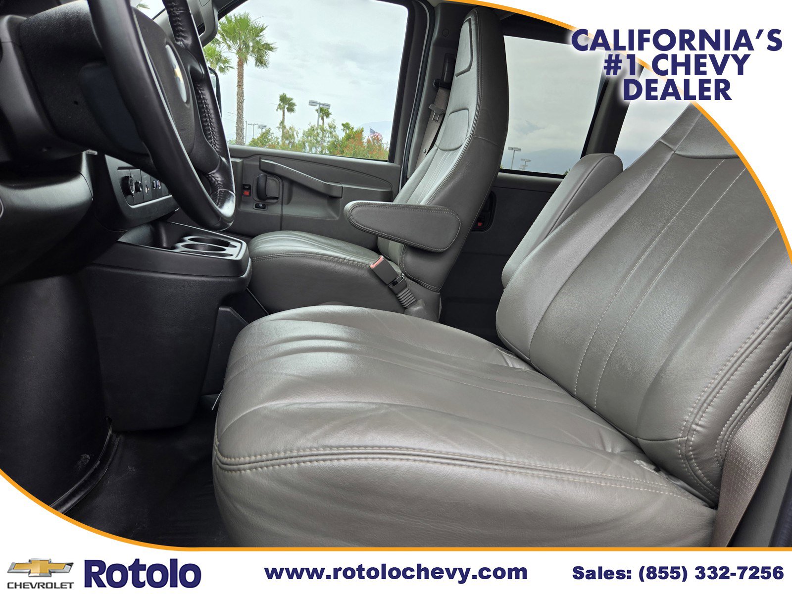 Used 2023 Chevrolet Express 3500 LS image 17