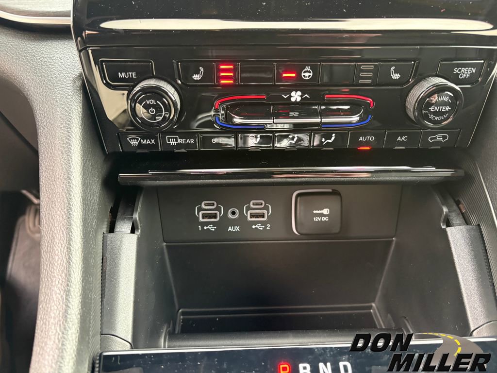 New 2025 Jeep Grand Cherokee Limited w/ Black Appearance Package image 20