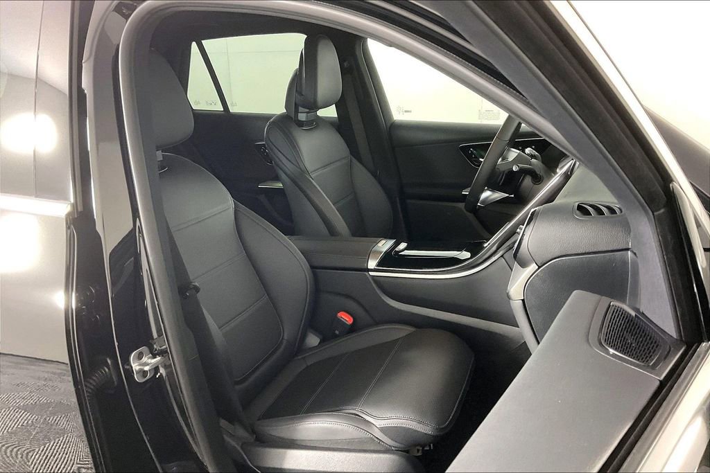 Used 2026 Mercedes-Benz GLC 300 4MATIC image 7