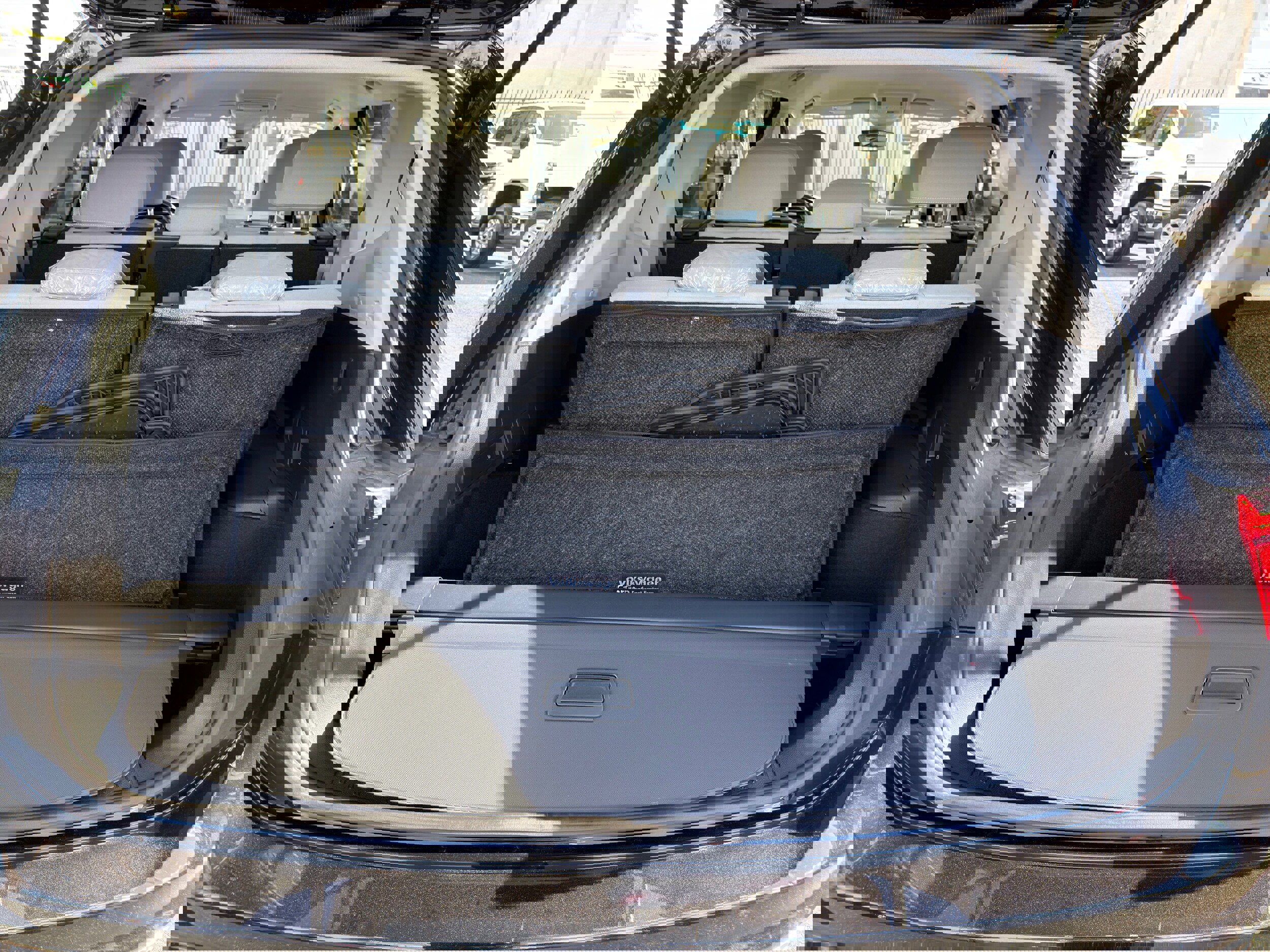 Used 2024 Volkswagen Tiguan S image 16