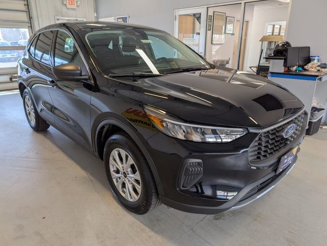Certified 2024 Ford Escape Active AWD/4WD image 7